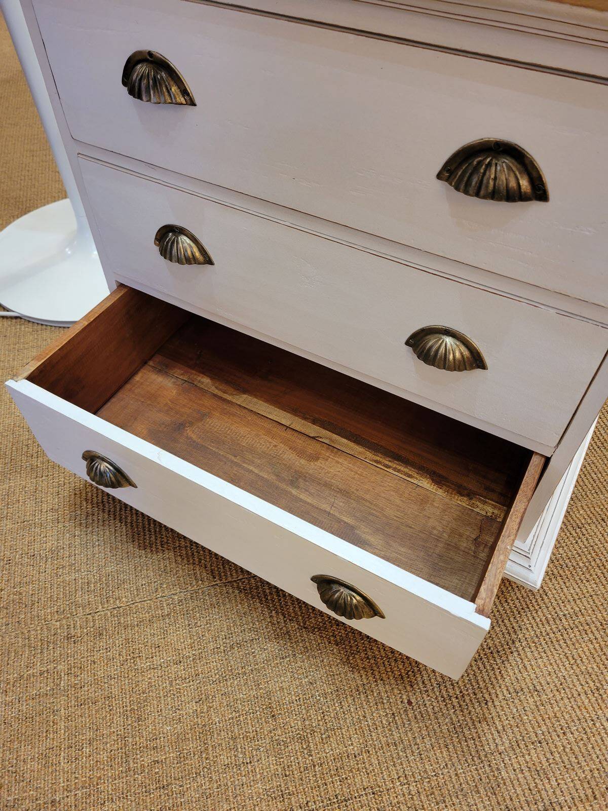 Vintage chest of drawers