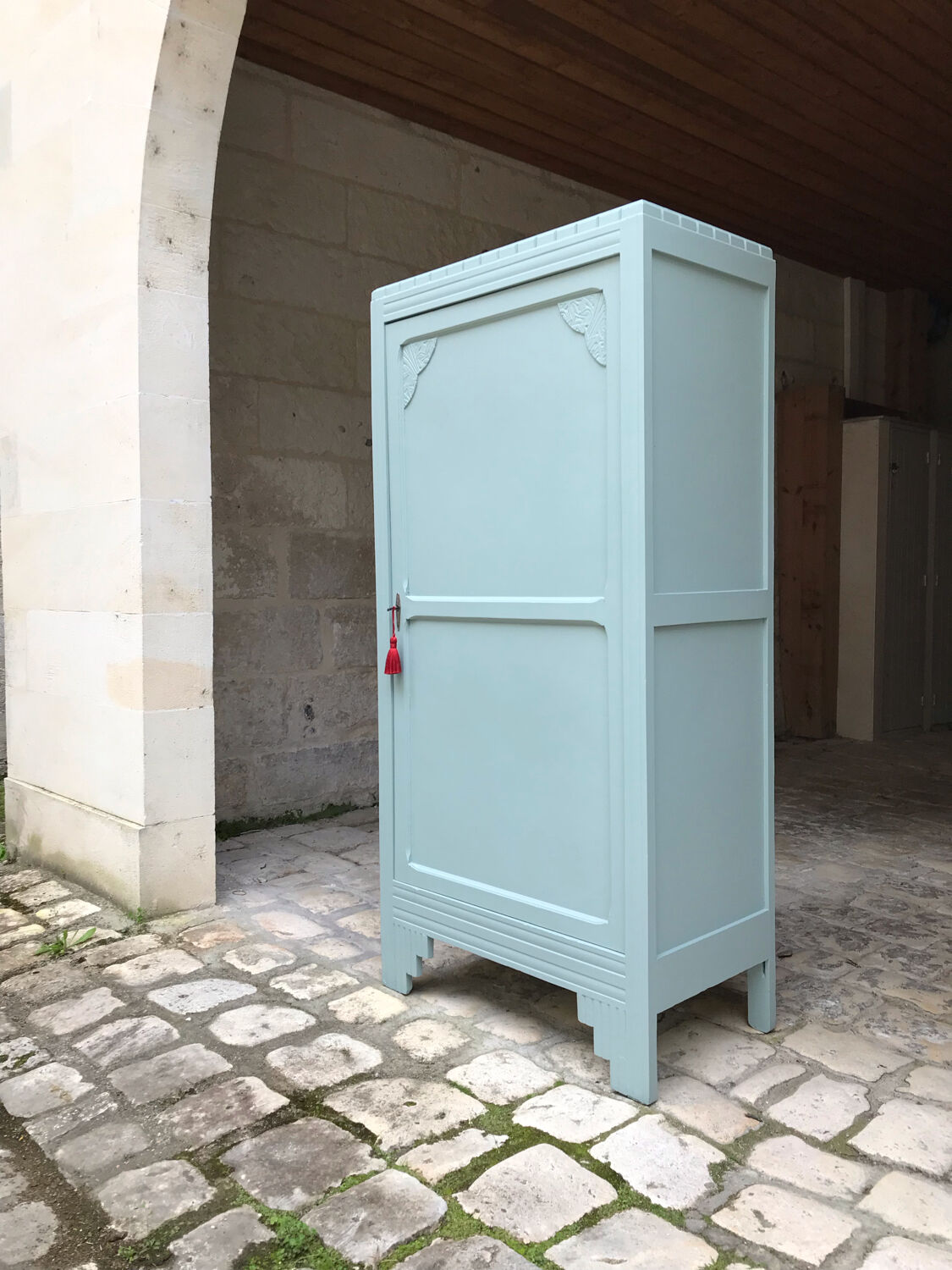 Parisian art deco cabinet with 1 door