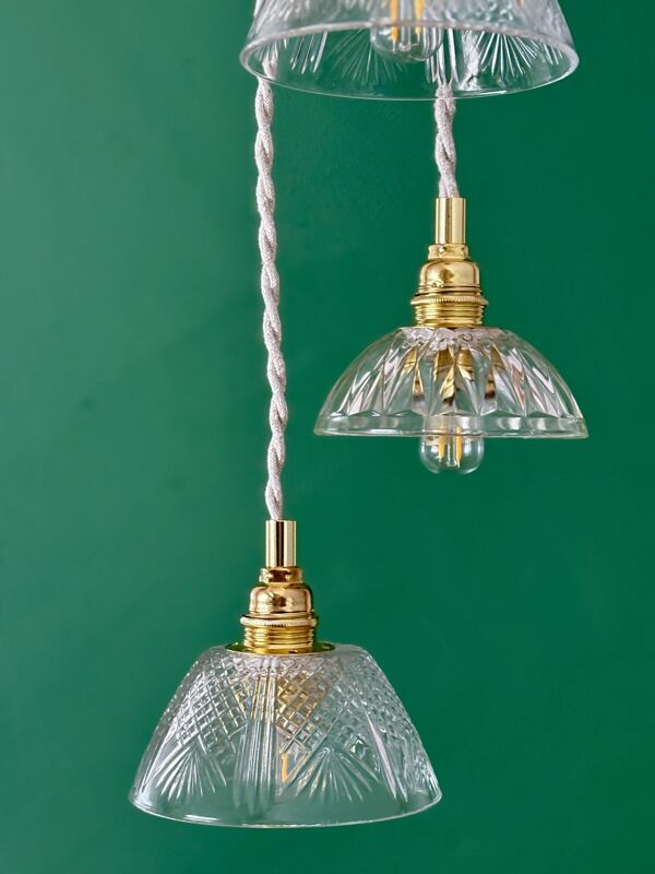 Suspension triple abat-jour vintage en verre ciselé