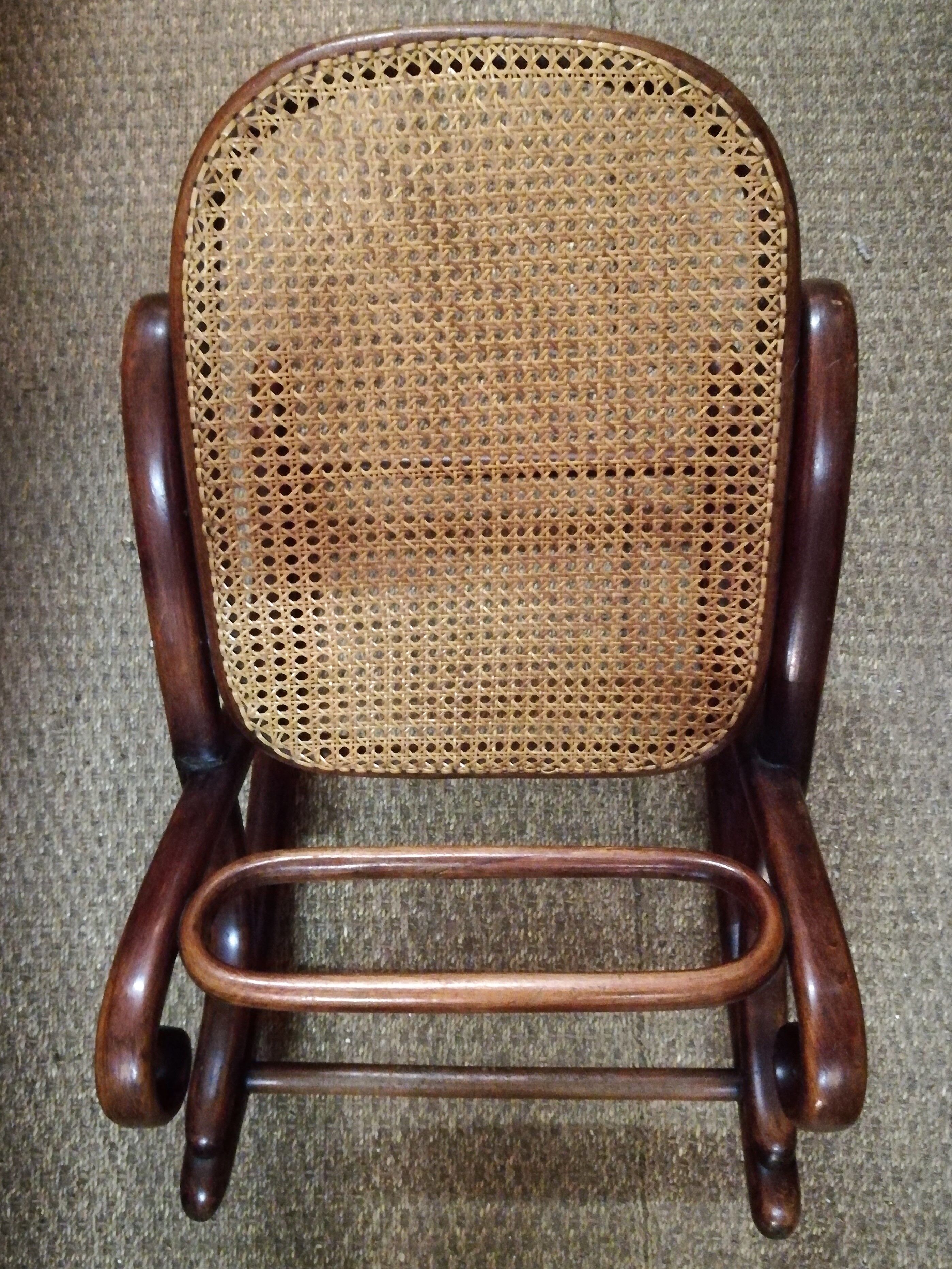 Curved wooden footrest