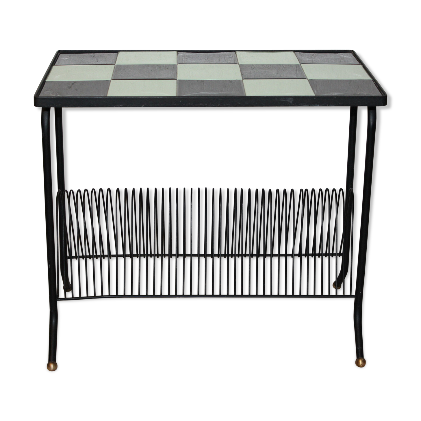 Vinyl holders and vintage magazines