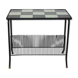 Vinyl holders and vintage magazines