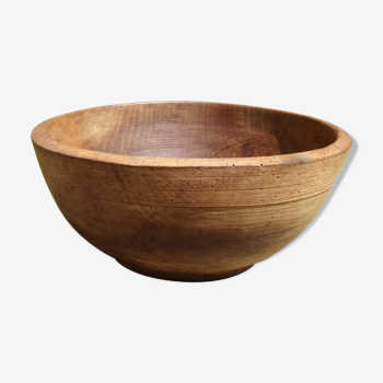 Salad bowl dish in turned wood