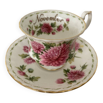 tasse et ss tasse "November' porcelaine Royal Albert