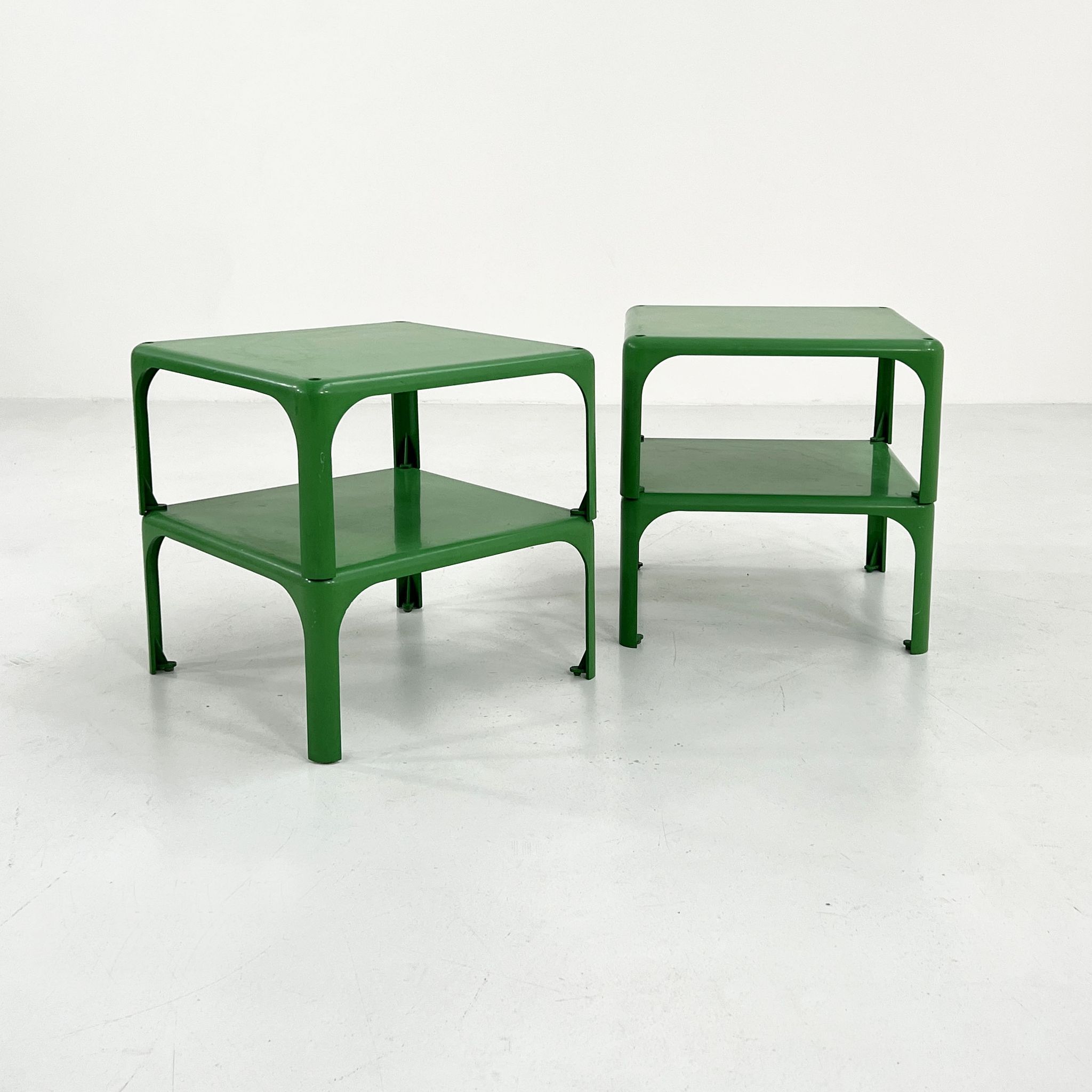 Set of 4 green stackable tables demetrio 45 by vico magistretti for artemide, 1960