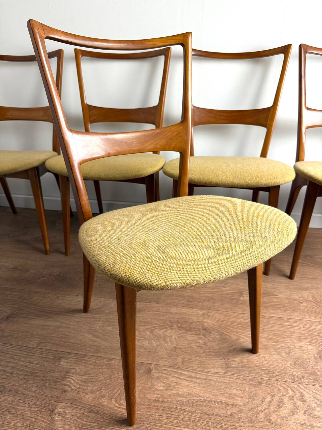 Lot de 5 chaises scandinaves vintage