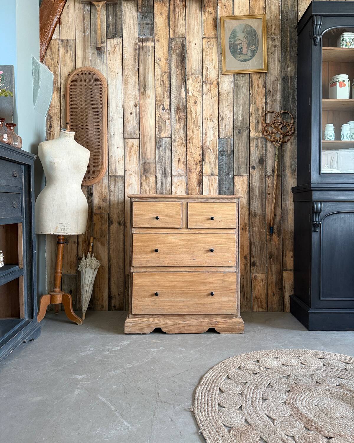Chic country chest of drawers (renovated)