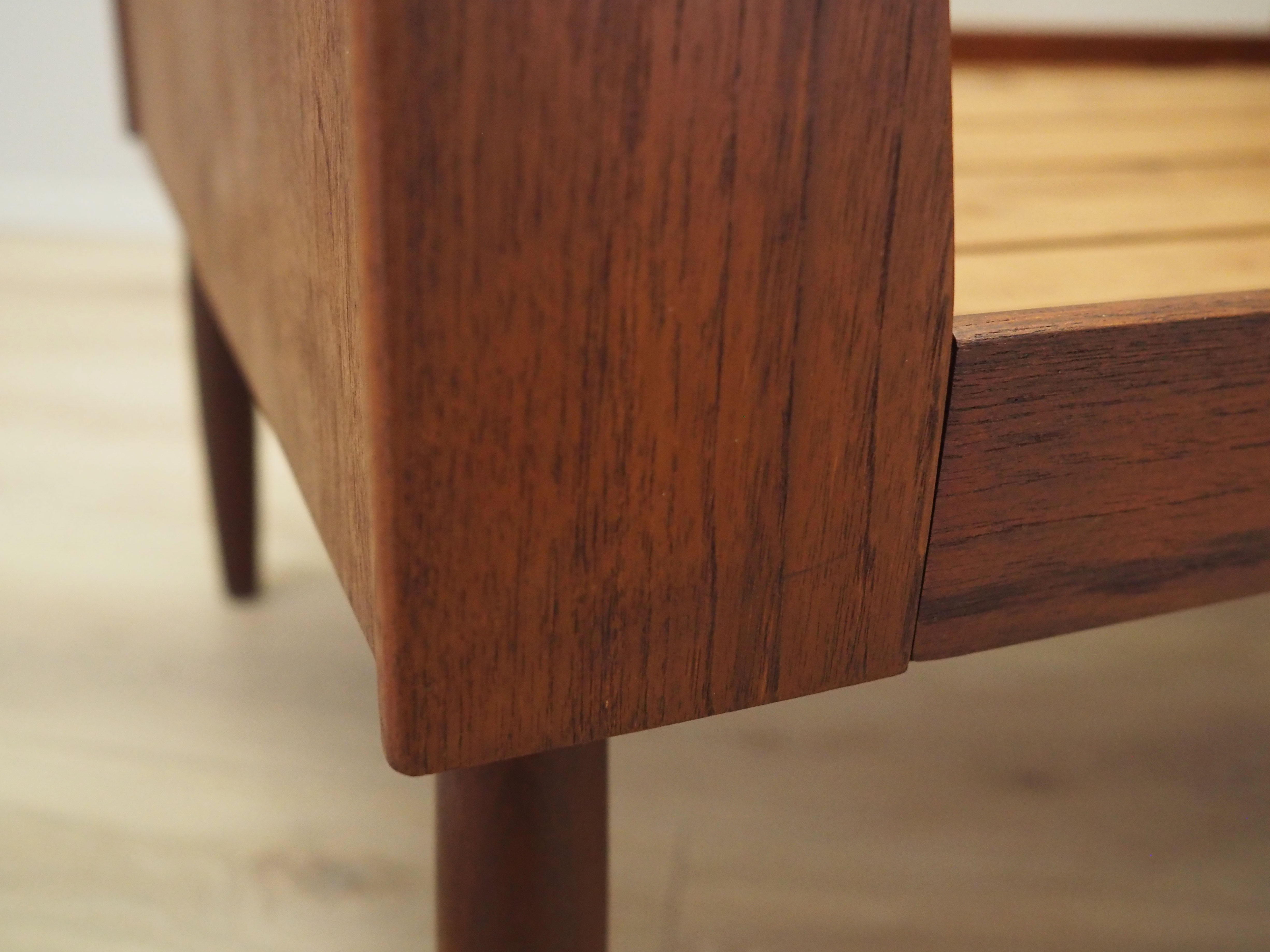 Lit en teck, design danois, années 1970, fabriqué au Danemark