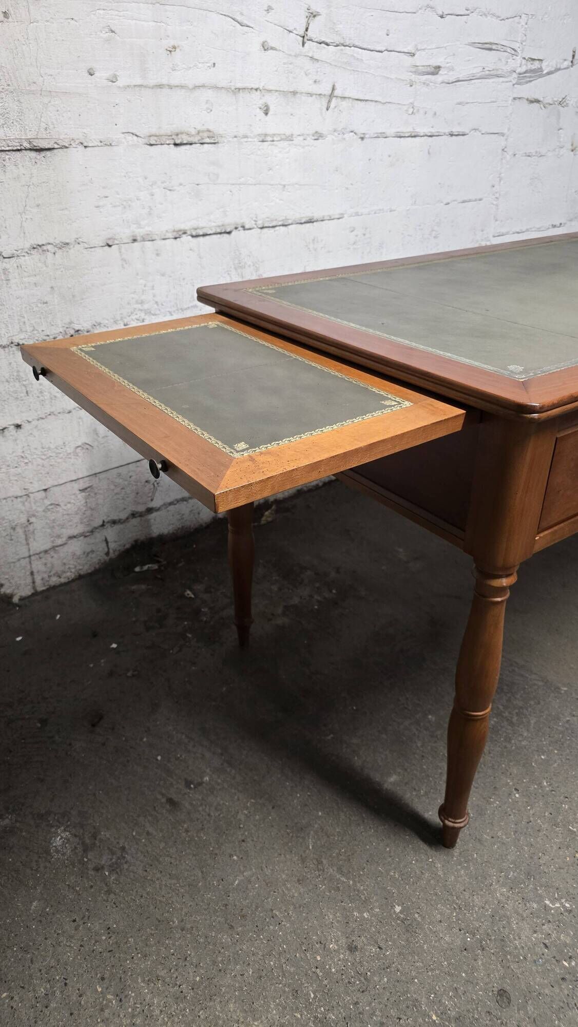 Flat leather desk, Louis-Philippe style, side pull-outs.