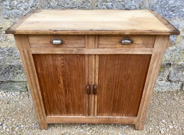 Old parisian buffet sliding doors