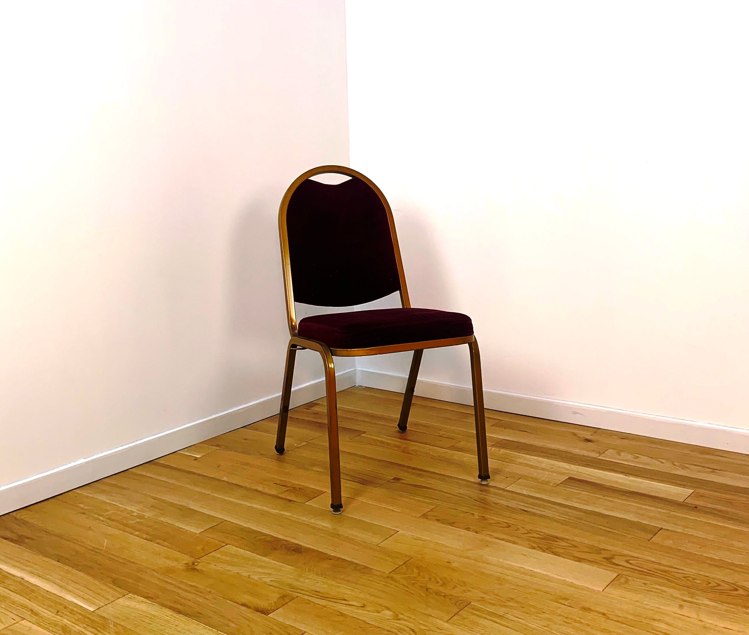 Vintage chair Shelby Williams