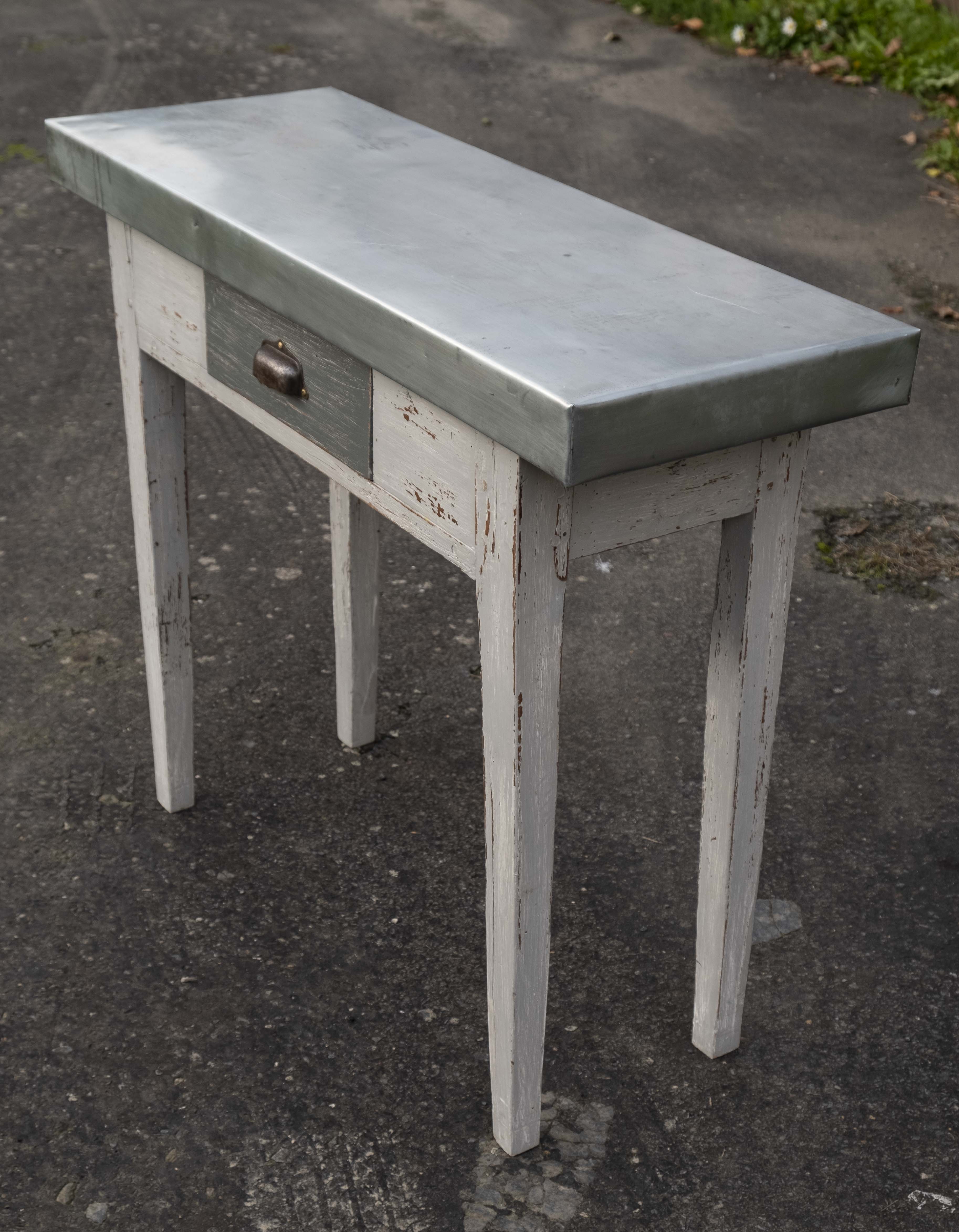 Zinc console