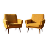 Paire de fauteuils rétro, chaises de salon rembourrées des années 50, d'Europe centrale, milieu du 20e siècle.