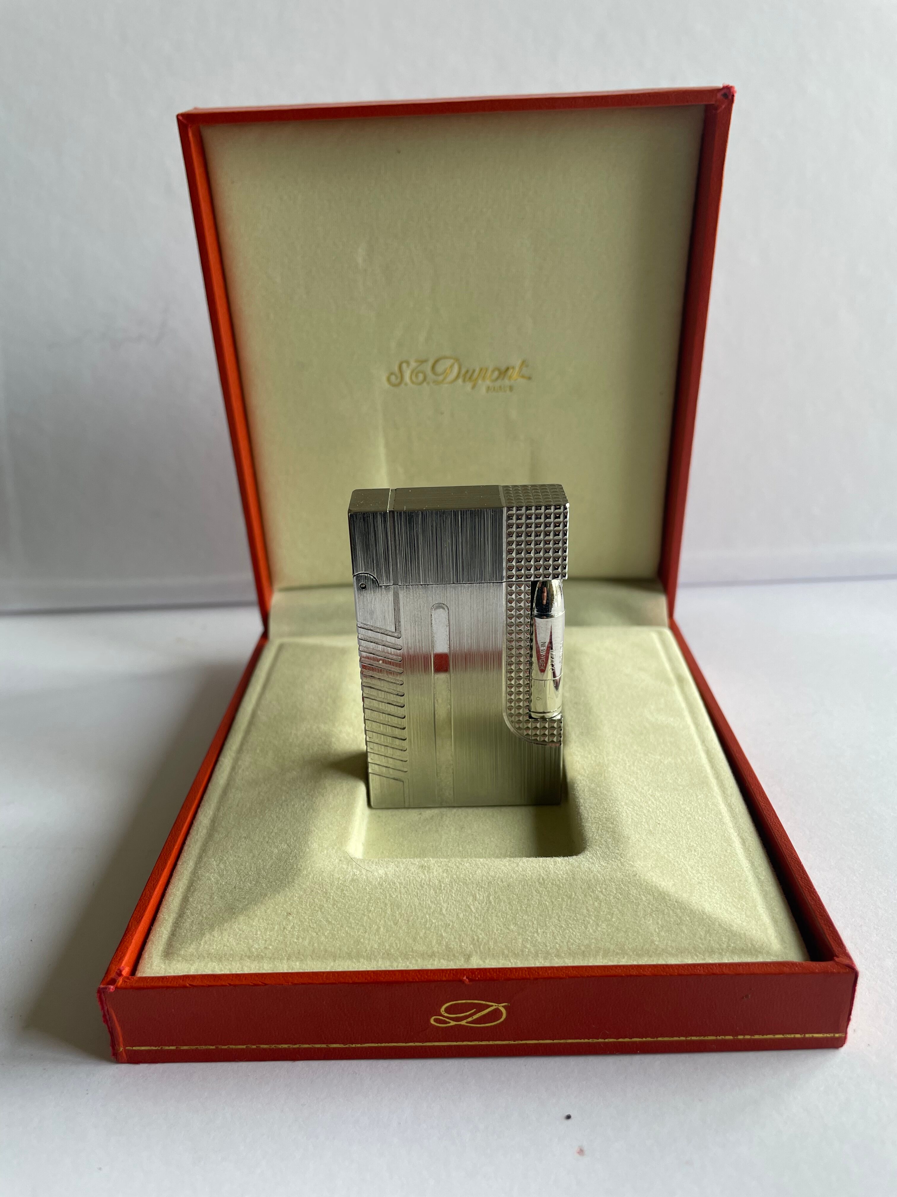 Dupont Paris lighter, limited series James Bond 007