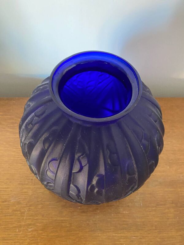 Ancien Vase Boule Art Déco Verre Moulé Bleu Tchèque Décoration Vintage