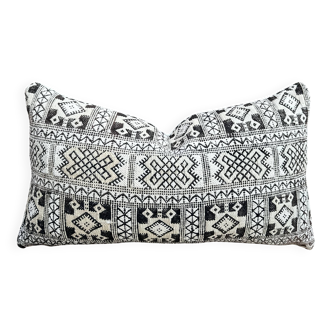 Vintage Berber kilim cushion cover: Moroccan wool cushion,