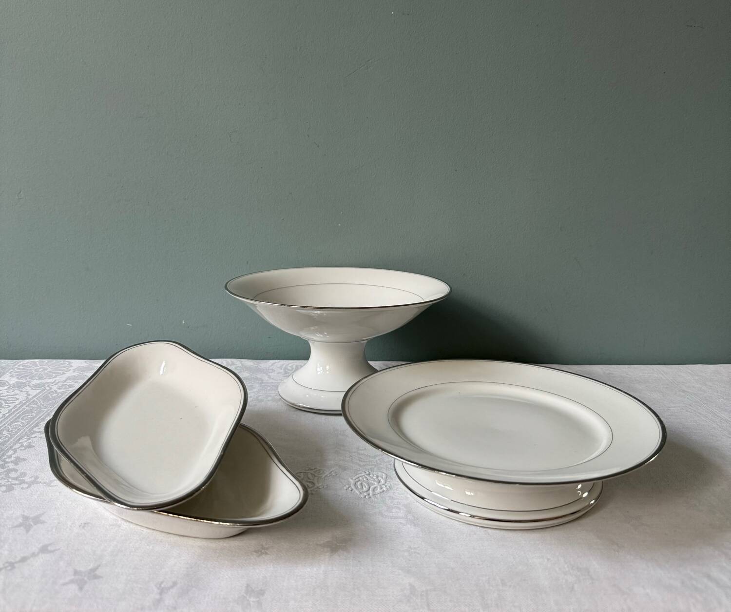 4 plats en porcelaine de Limoges Jules Vieillard XIXème