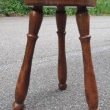 Tabouret tripode en chêne massif, France années 70