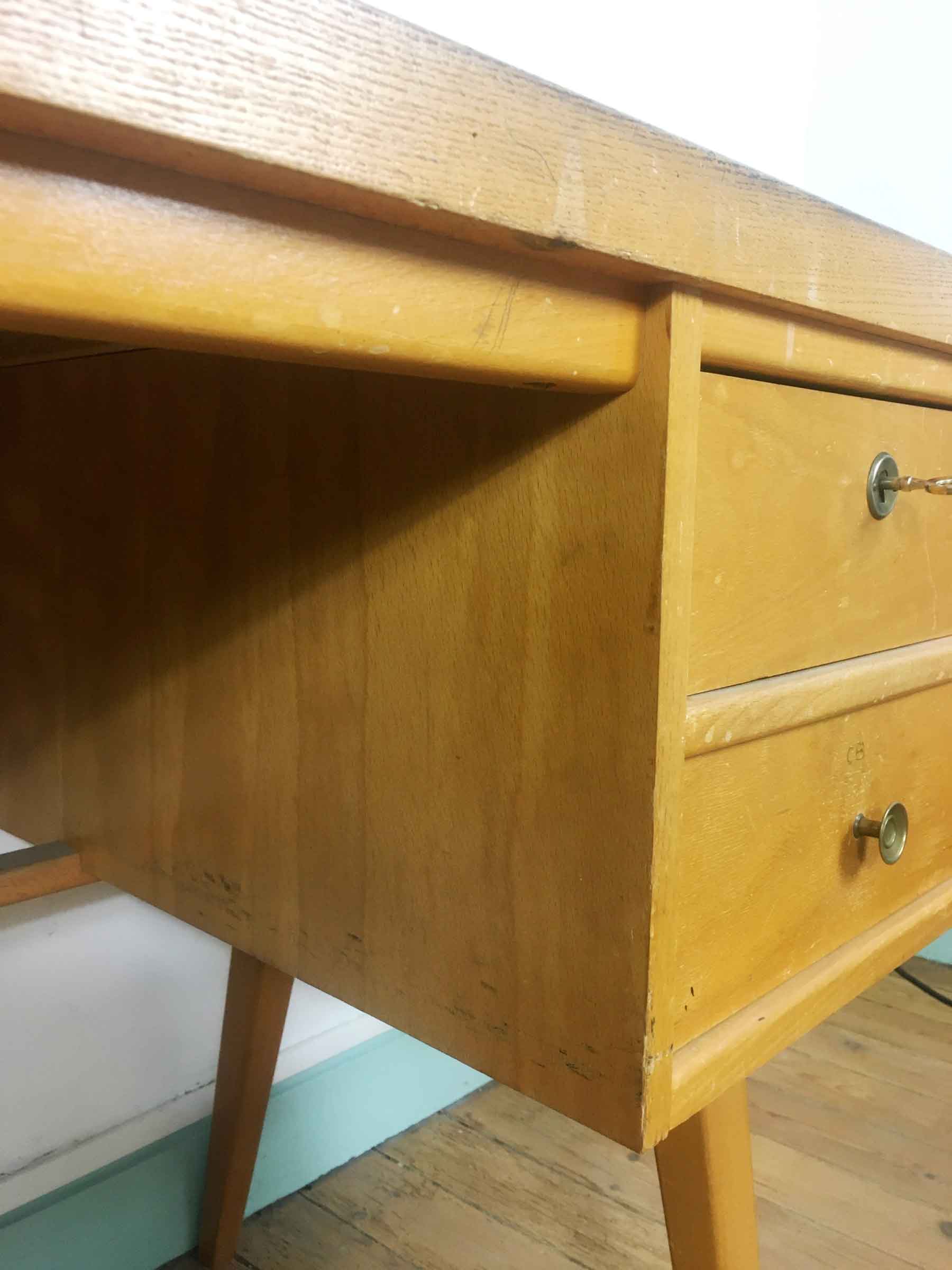 Vintage desk Ekawerk