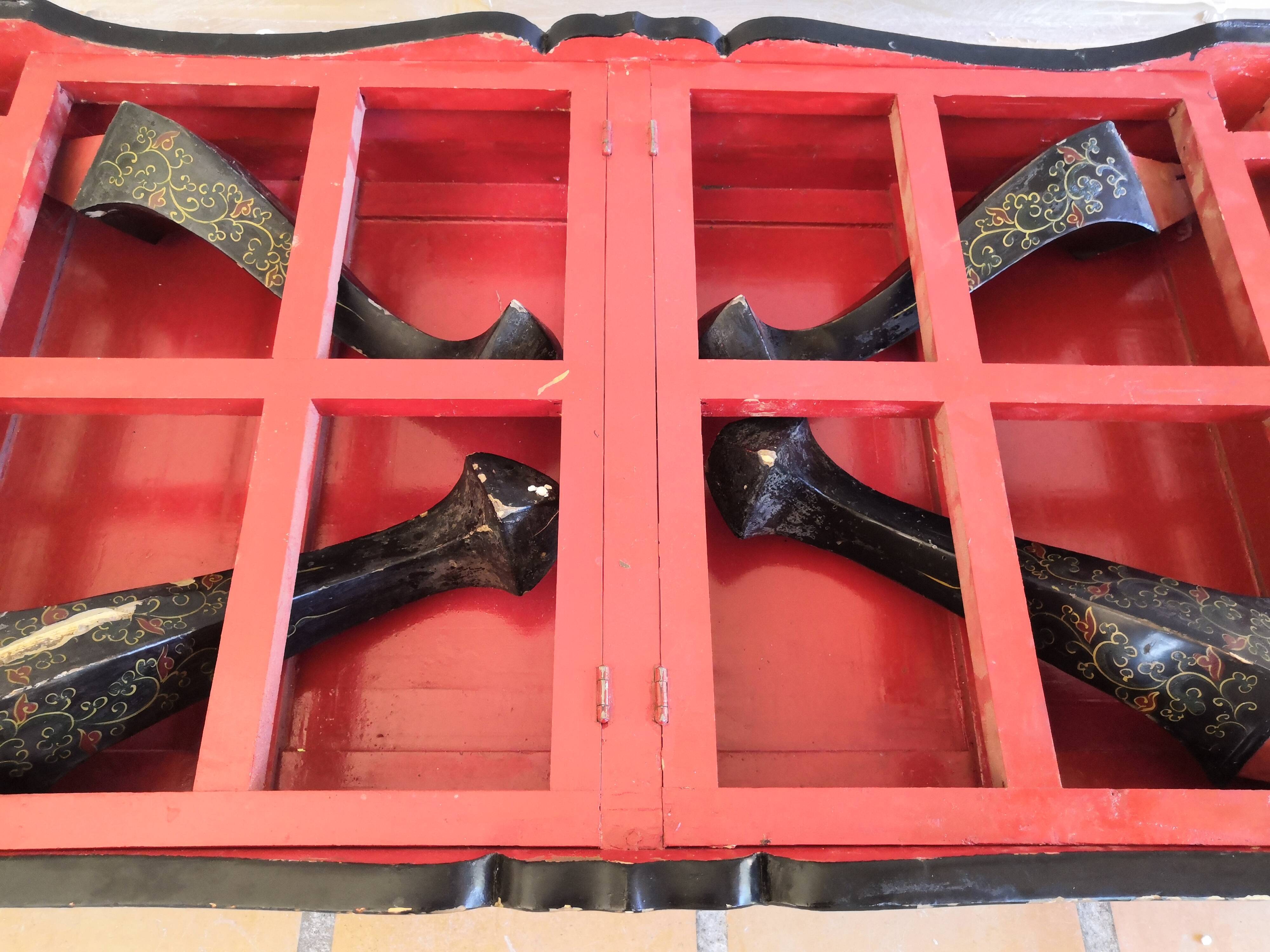 Old rectangular asian retractable coffee table