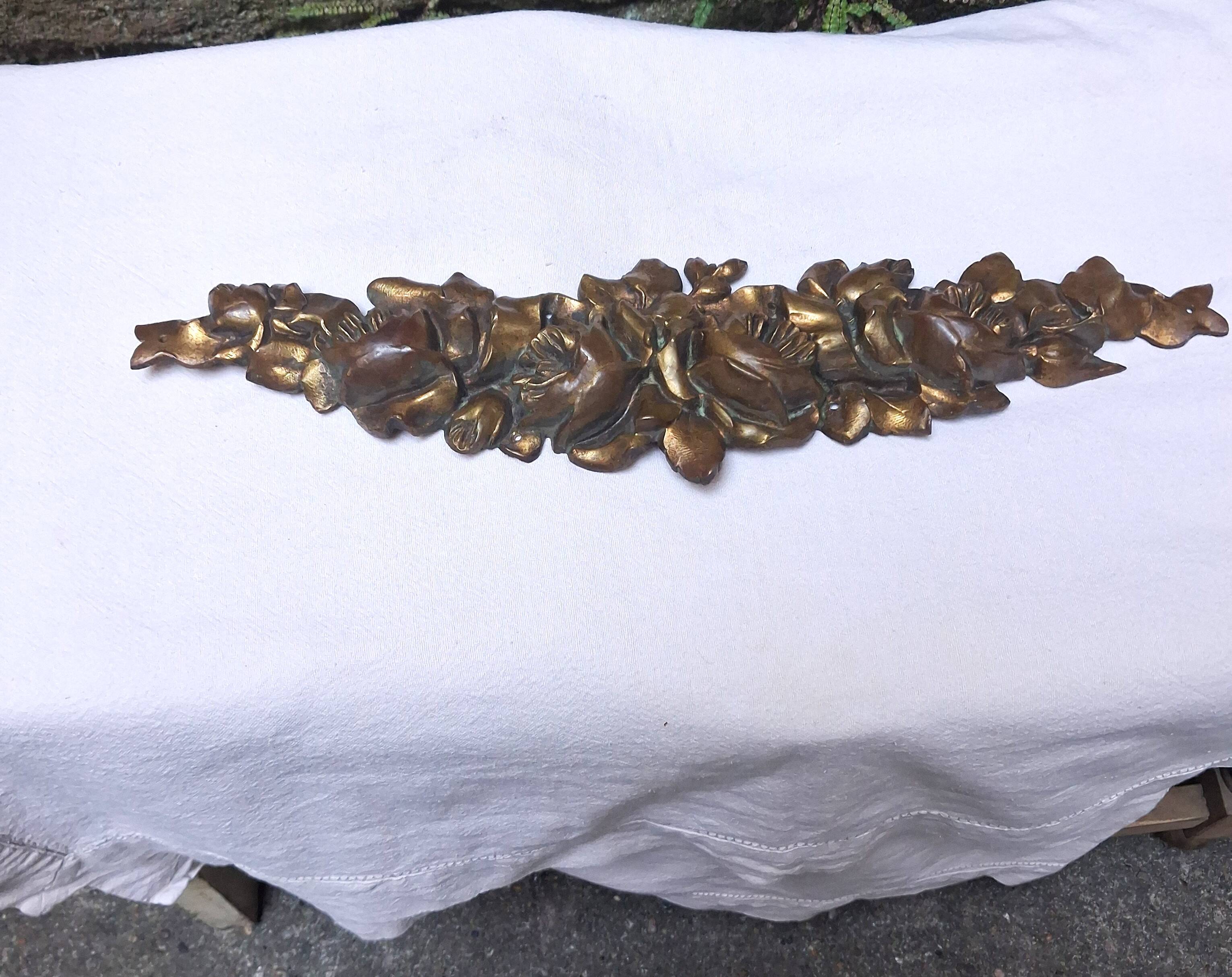 Antique bronze furniture pediment with flower motifs, Louis XVI style