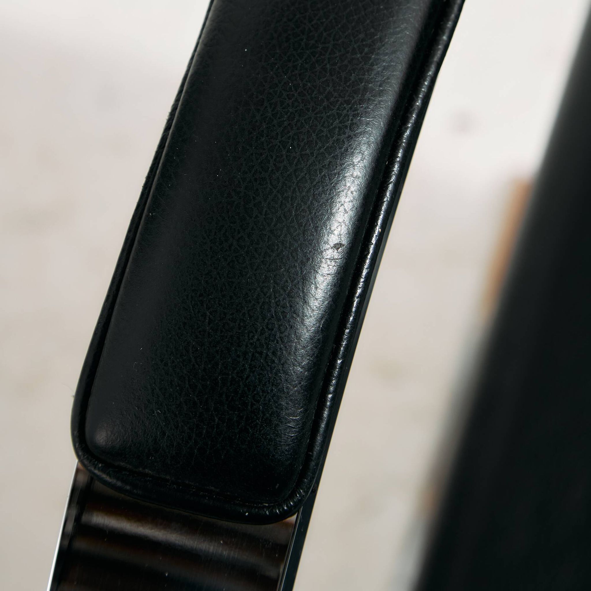 Fauteuil Brno par Alivar