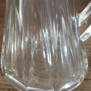 Petit pichet à vin ou cidre en verre