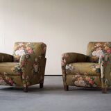 Modern Danish pair of curved lounge chairs, original fabric, Fritz Hansen, 1940.