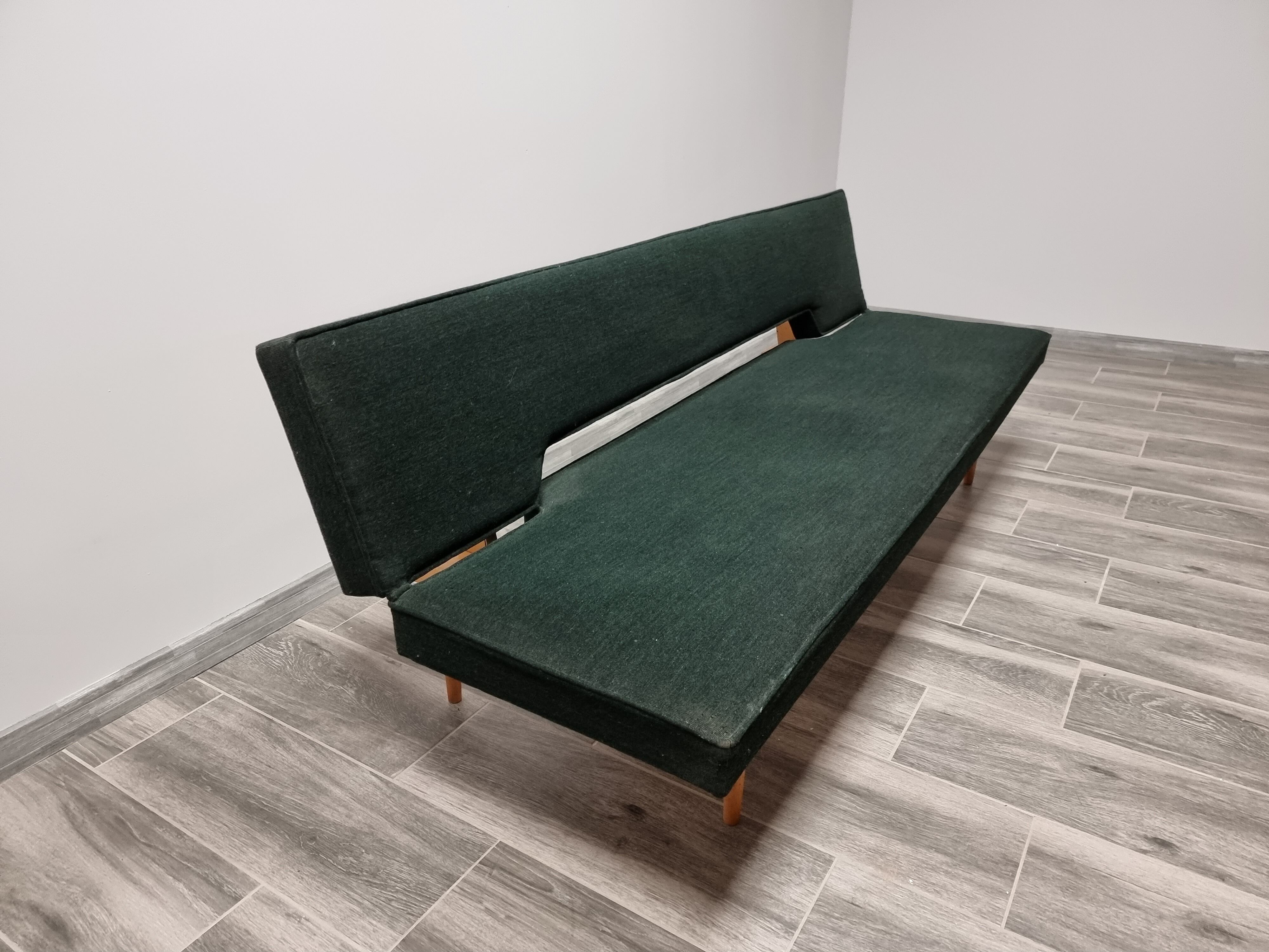 Czechoslovakian Sofa by Miroslav Navratil