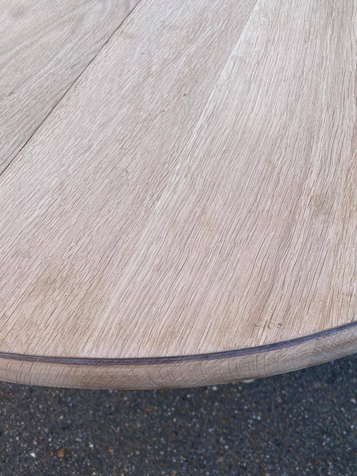 Louis Philippe round extendable dining table with renovated leaves and 4 extensions.