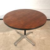 Round table by Eames for Mobilier International 1970