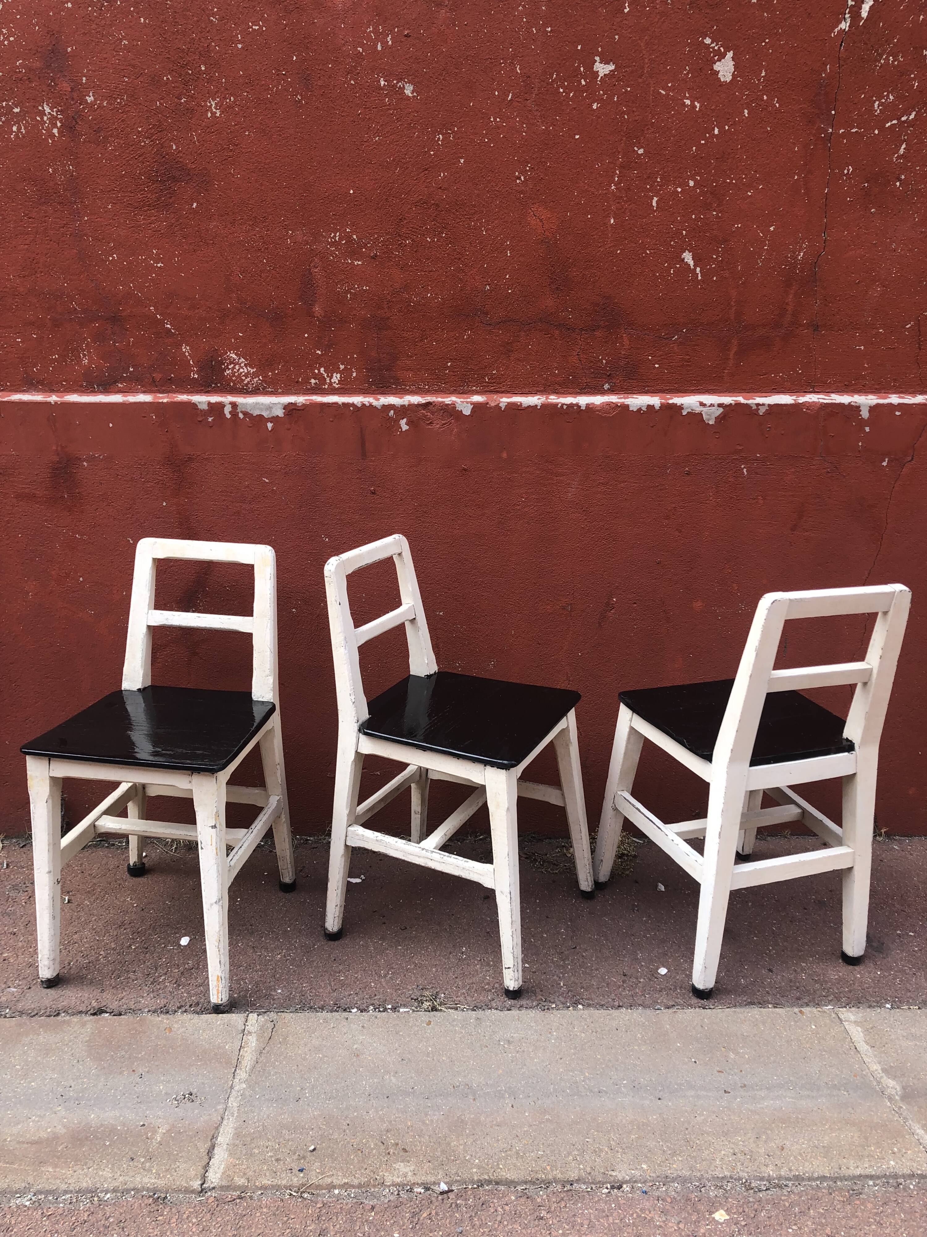 Lot of 3 vintage chairs