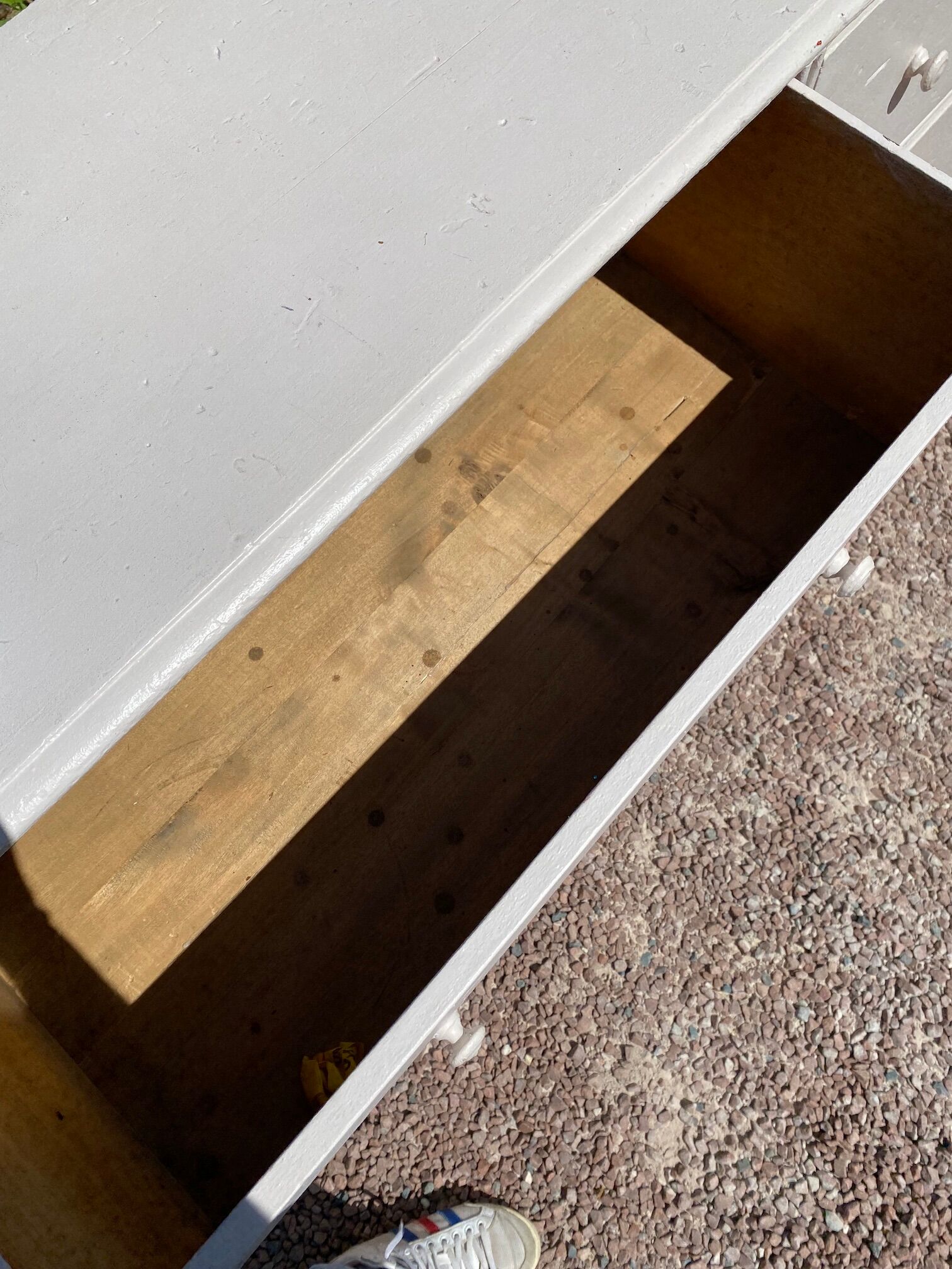 Workshop cabinet with drawers