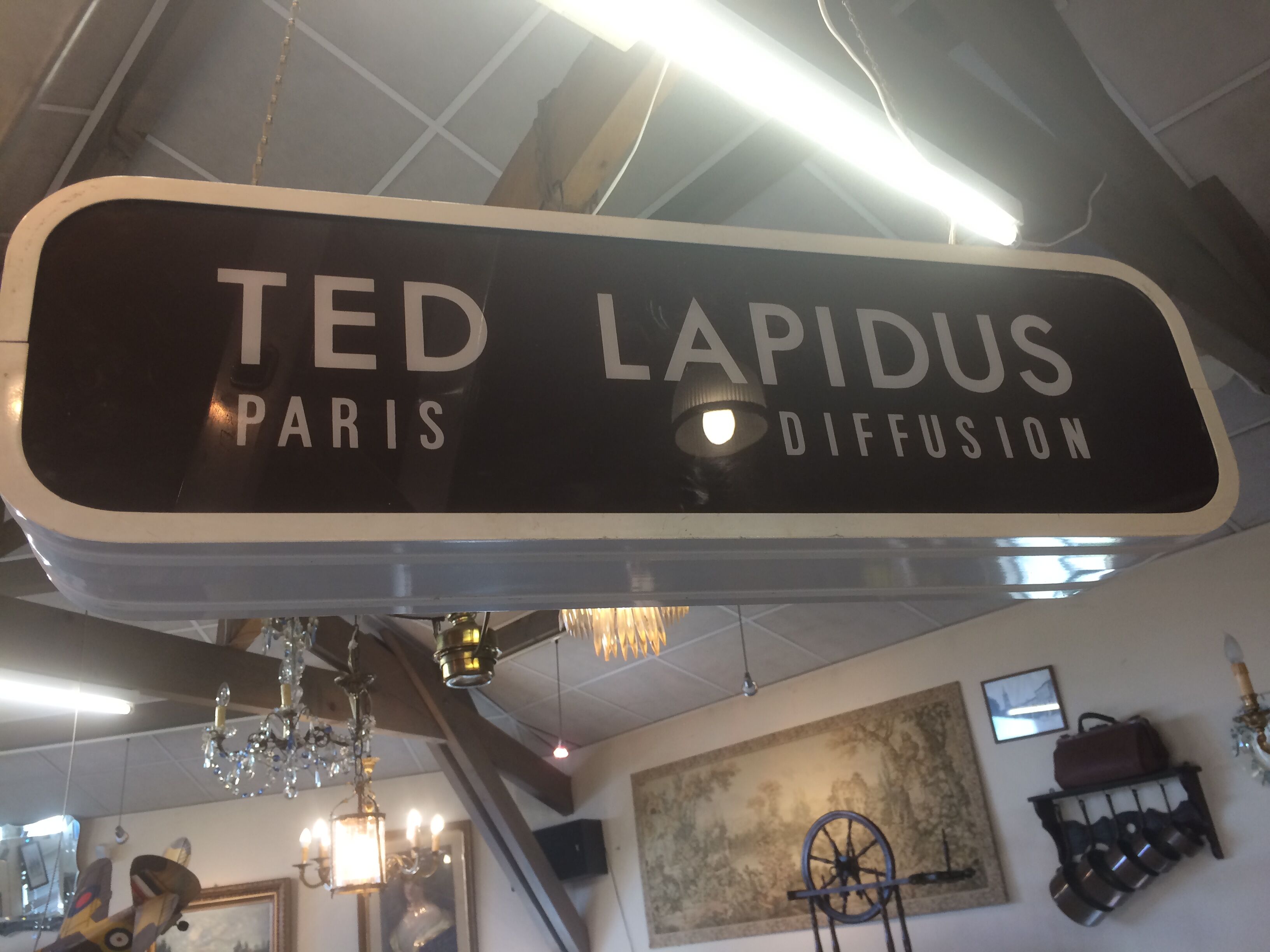 Sign vintage Ted Lapidus