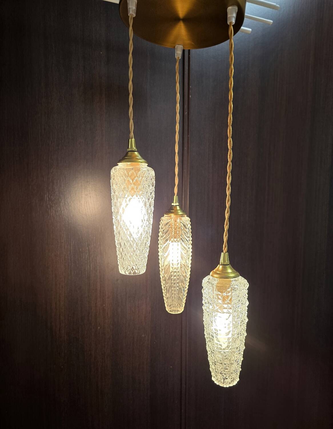 Vintage diamond point rocket suspension cascade globes