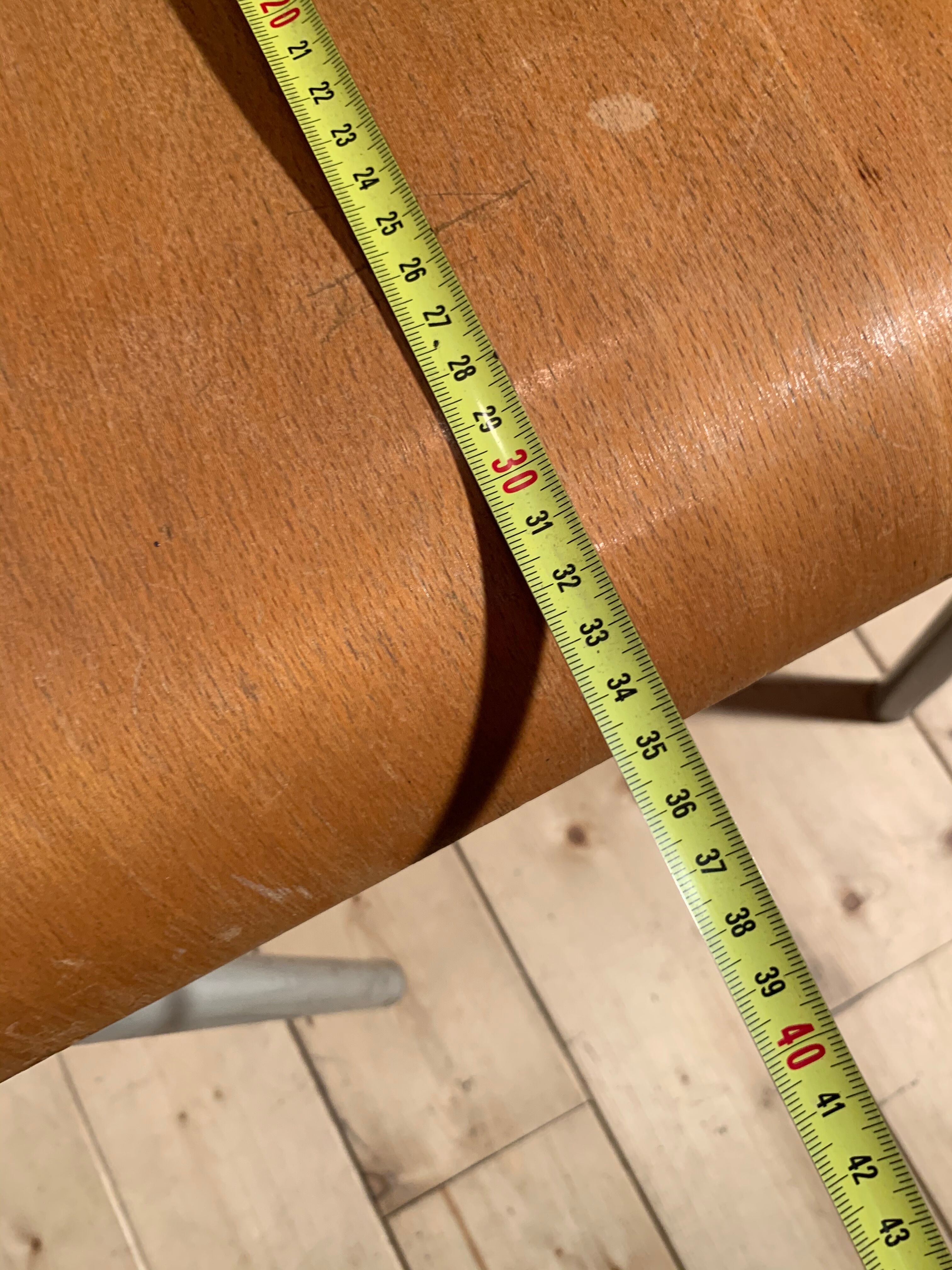 Lot of 6 mullca chairs