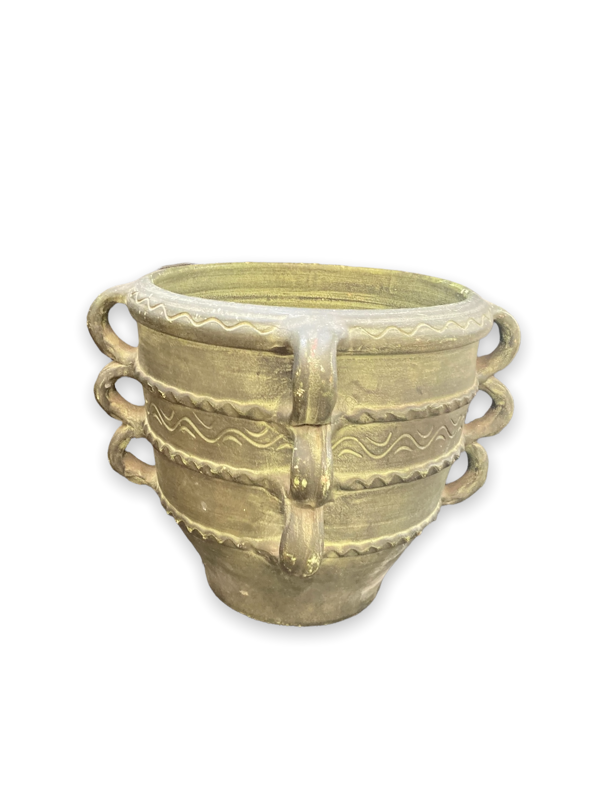 Cache pot en terre cuite patine bronze