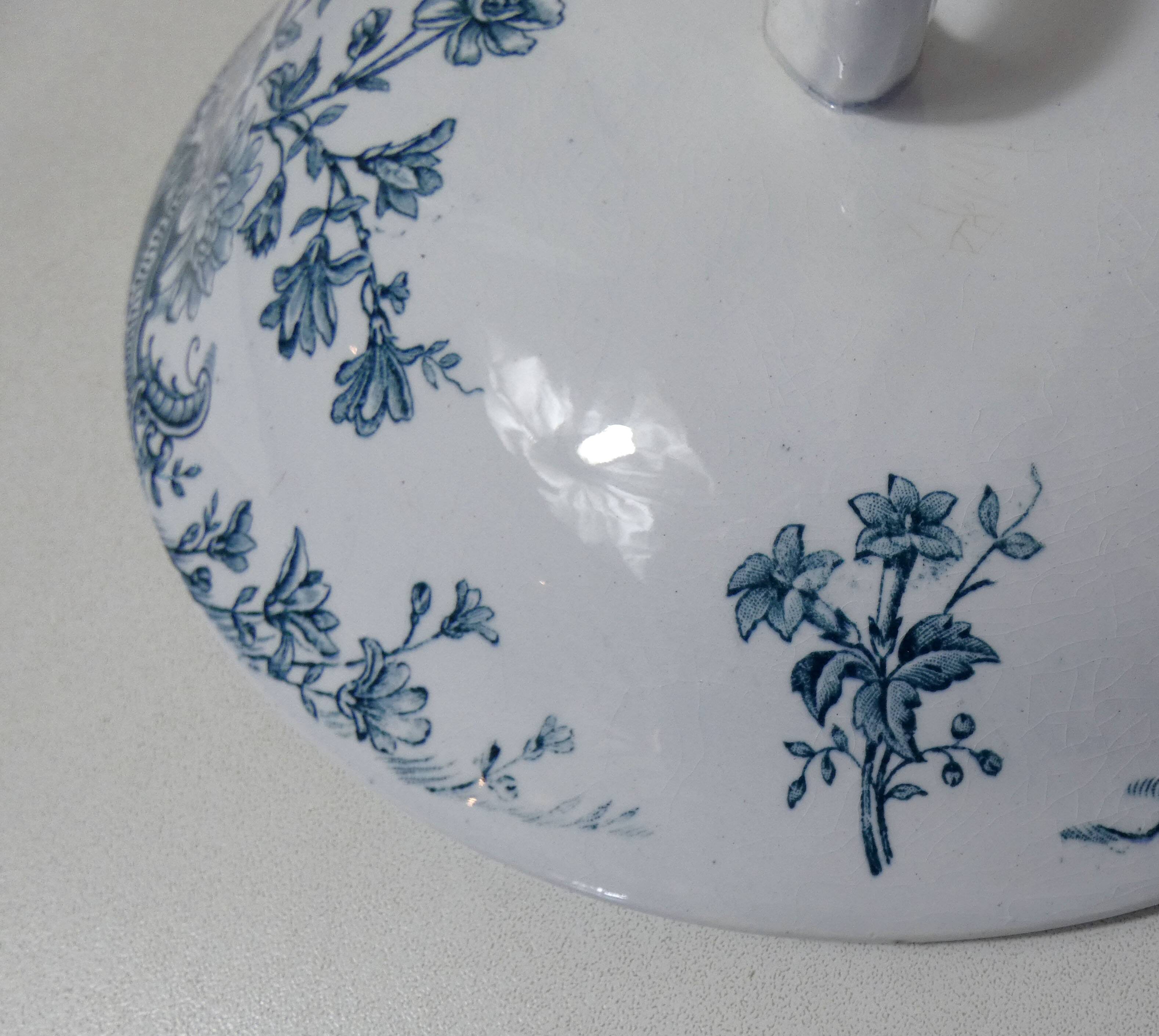 Iron earth tureen flowers althaea