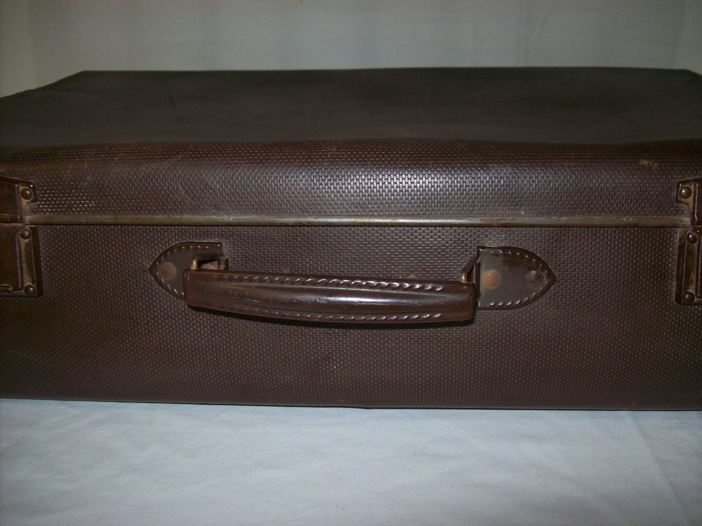 Suitcase from the 30/40 years