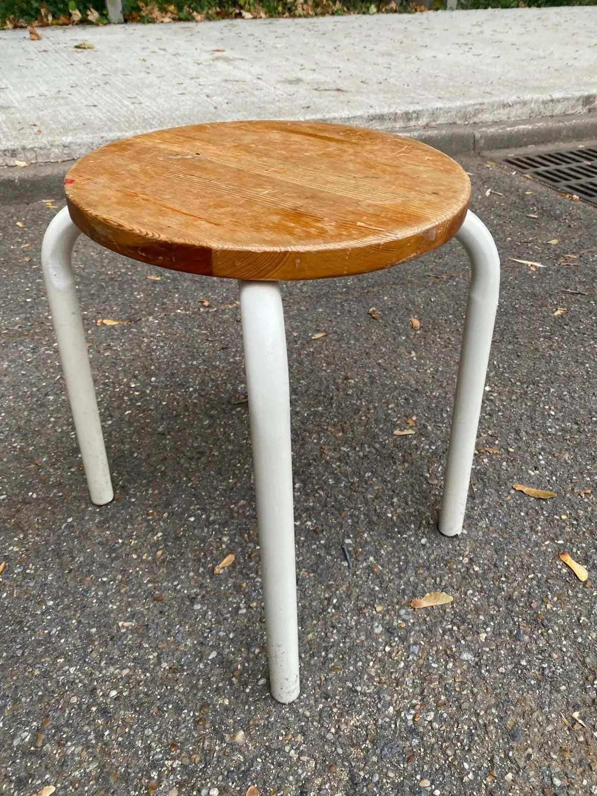 Set of 3 stackable stools in Ikea Frosta style, solid wood and steel, 1990.