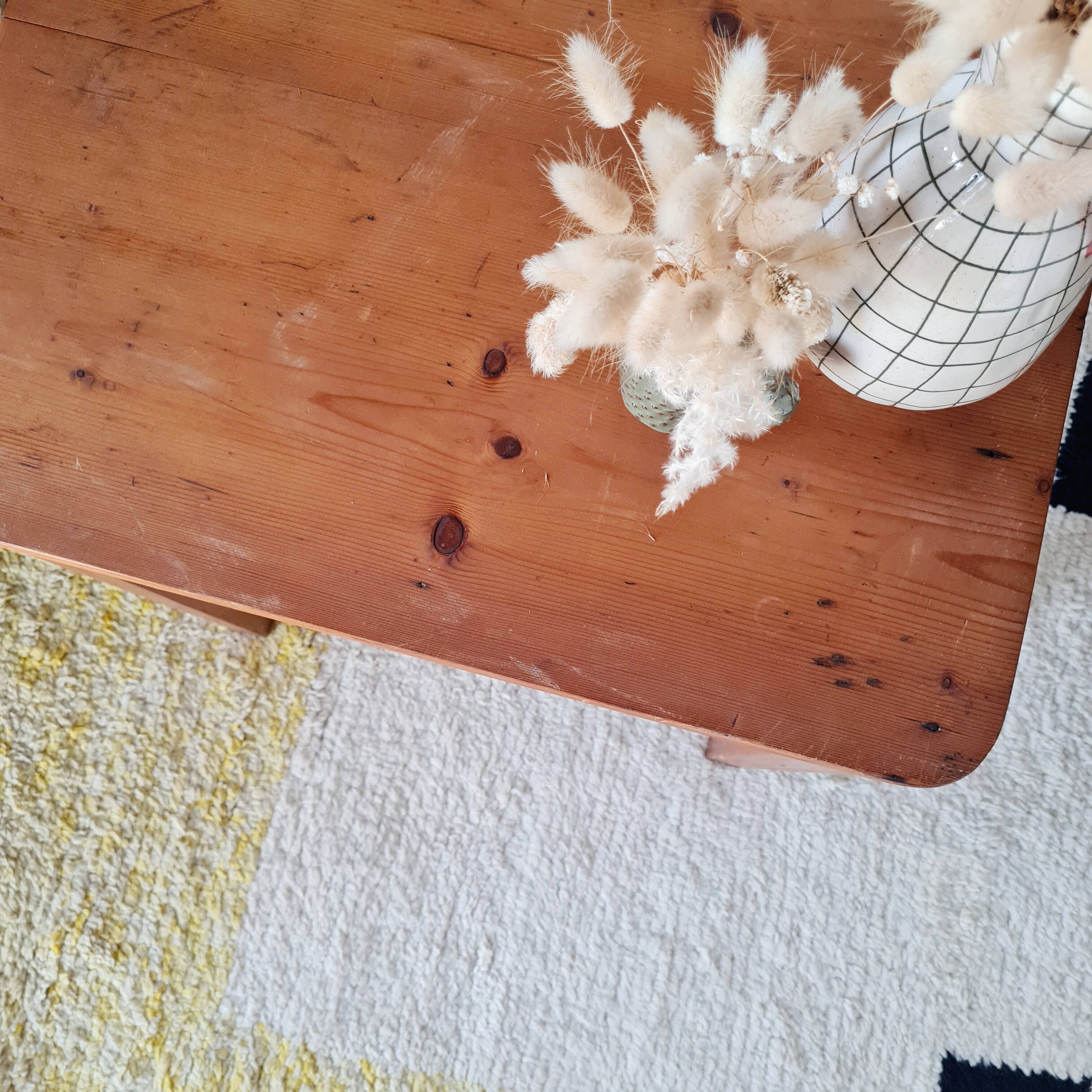 Petite table ou bout de canapé en bois