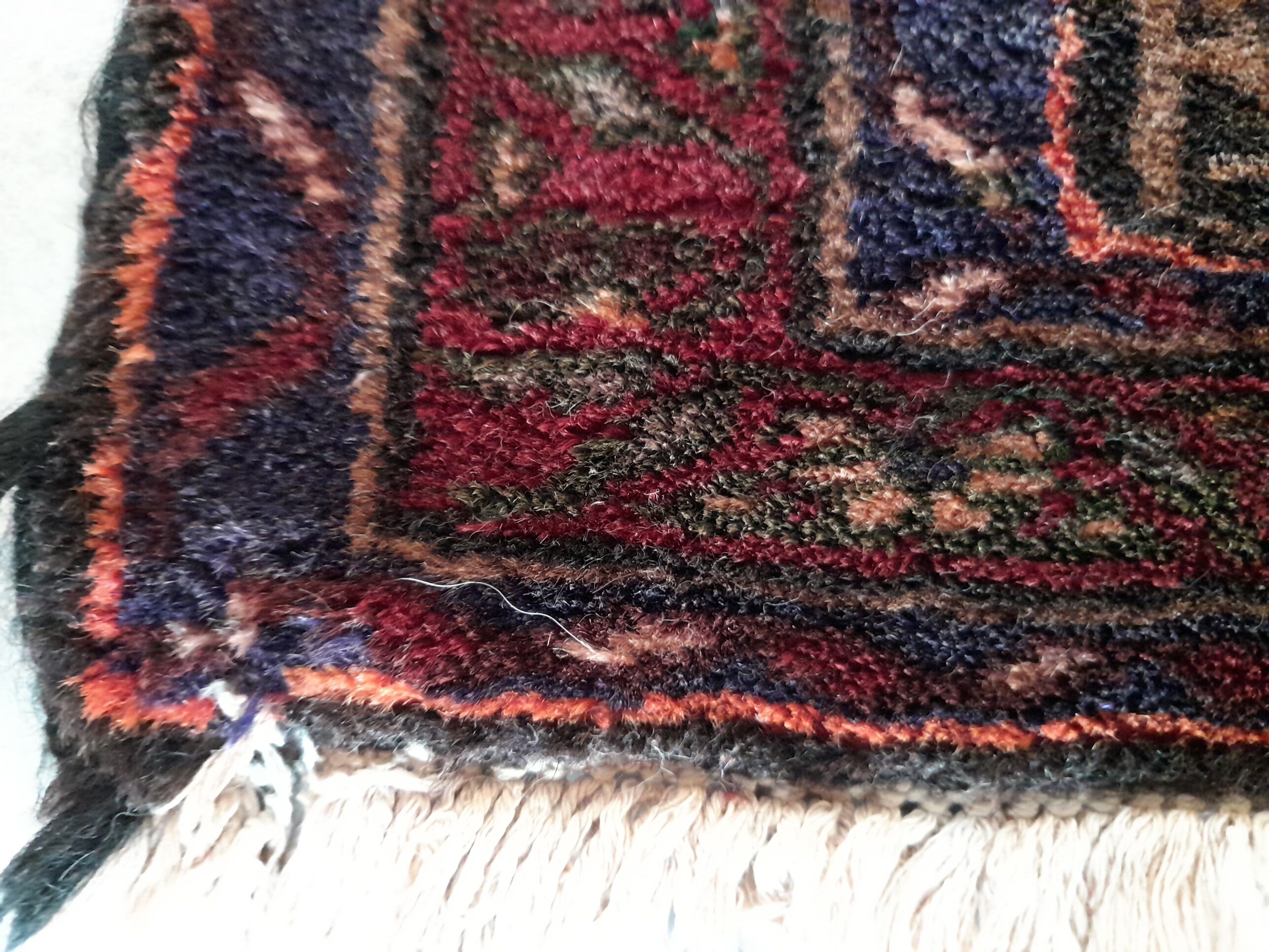 Hand-knotted Caucasian rug 94x150cm