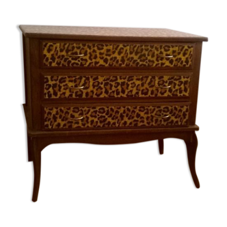 Leopard dresser