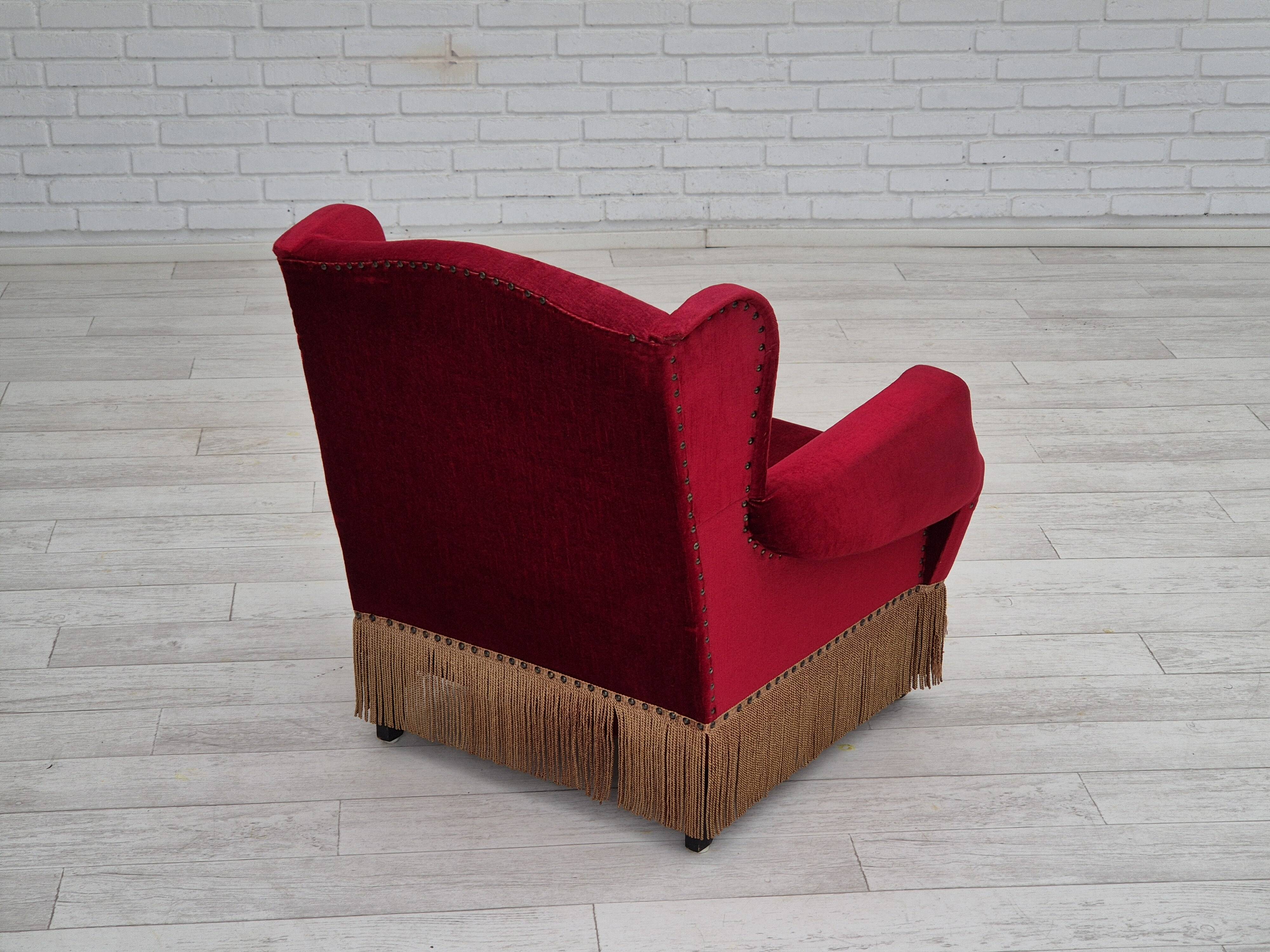 Fauteuil danois, originale, meuble en velours, pieds en bois de chêne