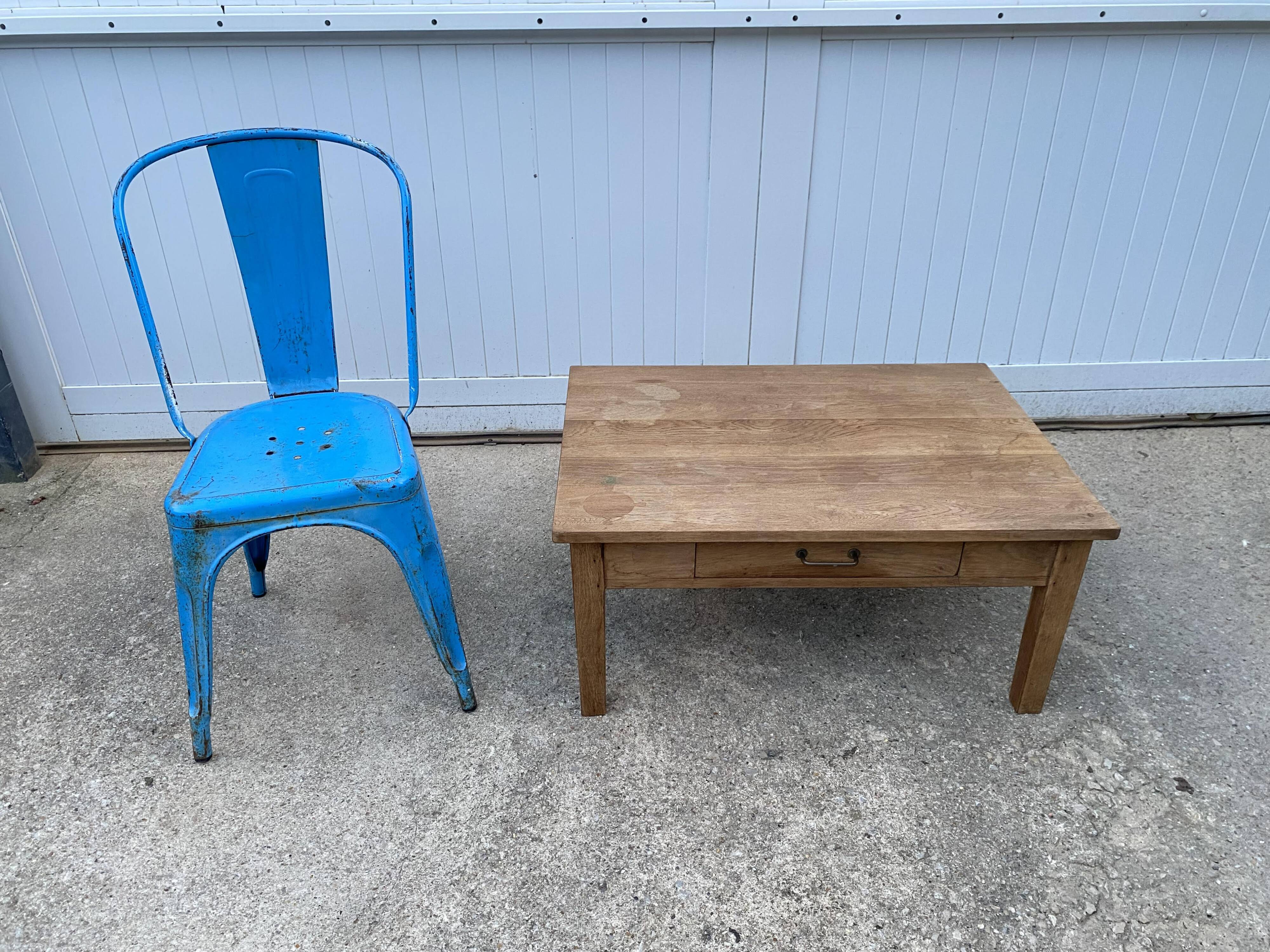 Rustic Farmhouse Coffee Table with 1 Drawer 1950