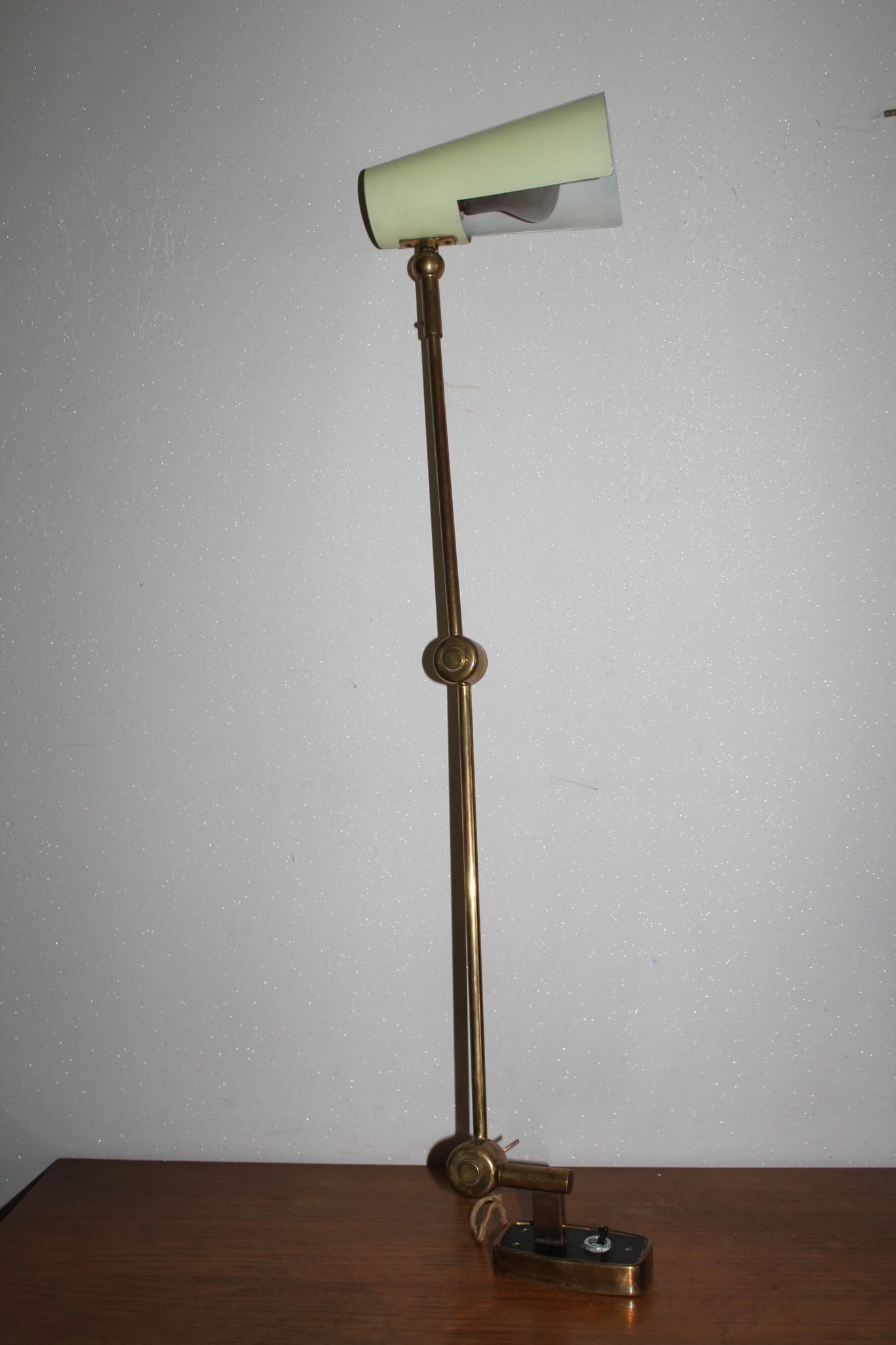 Wall lamp Stilnovo adjustable arm brass