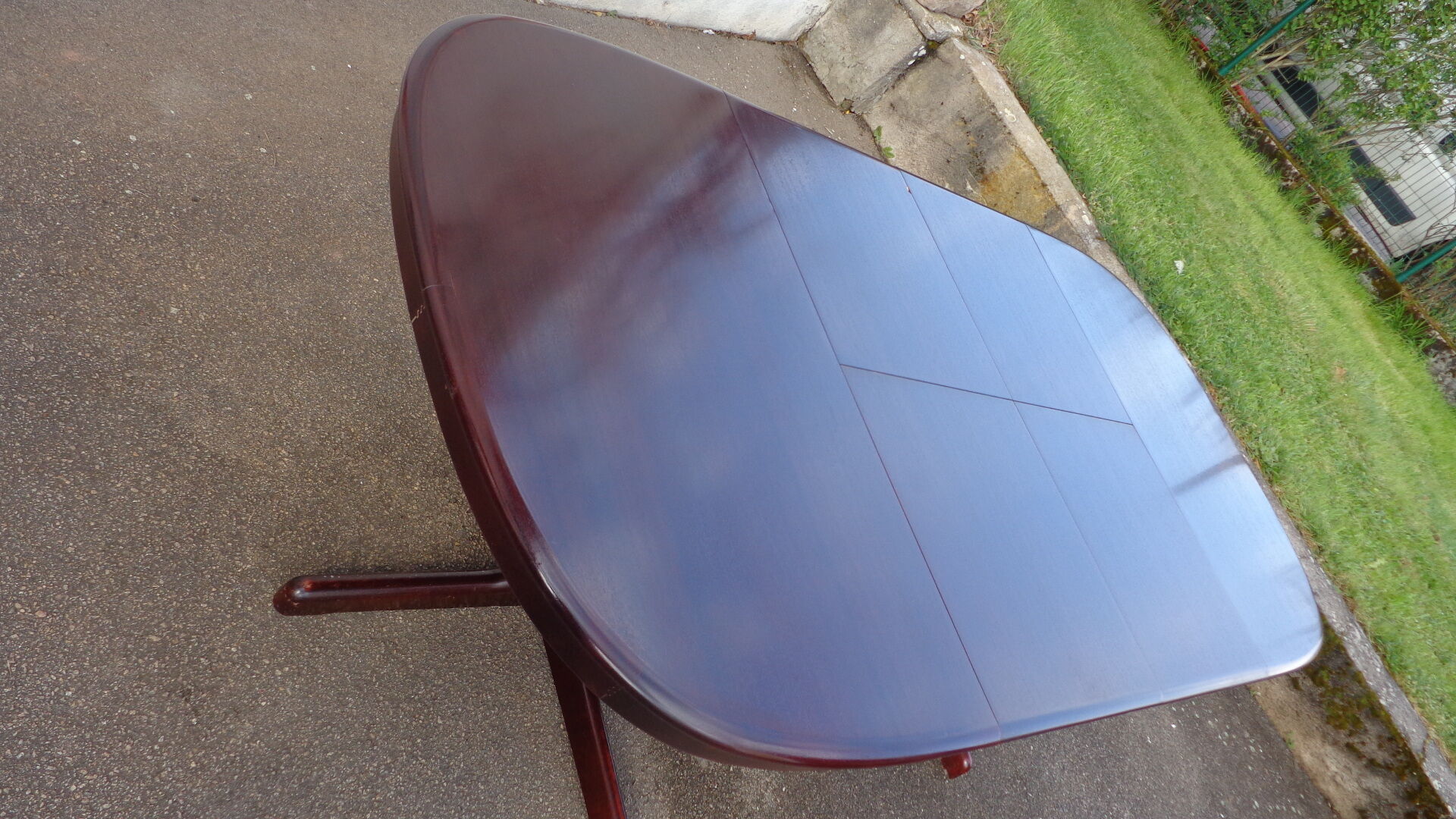 Table Lubke free form