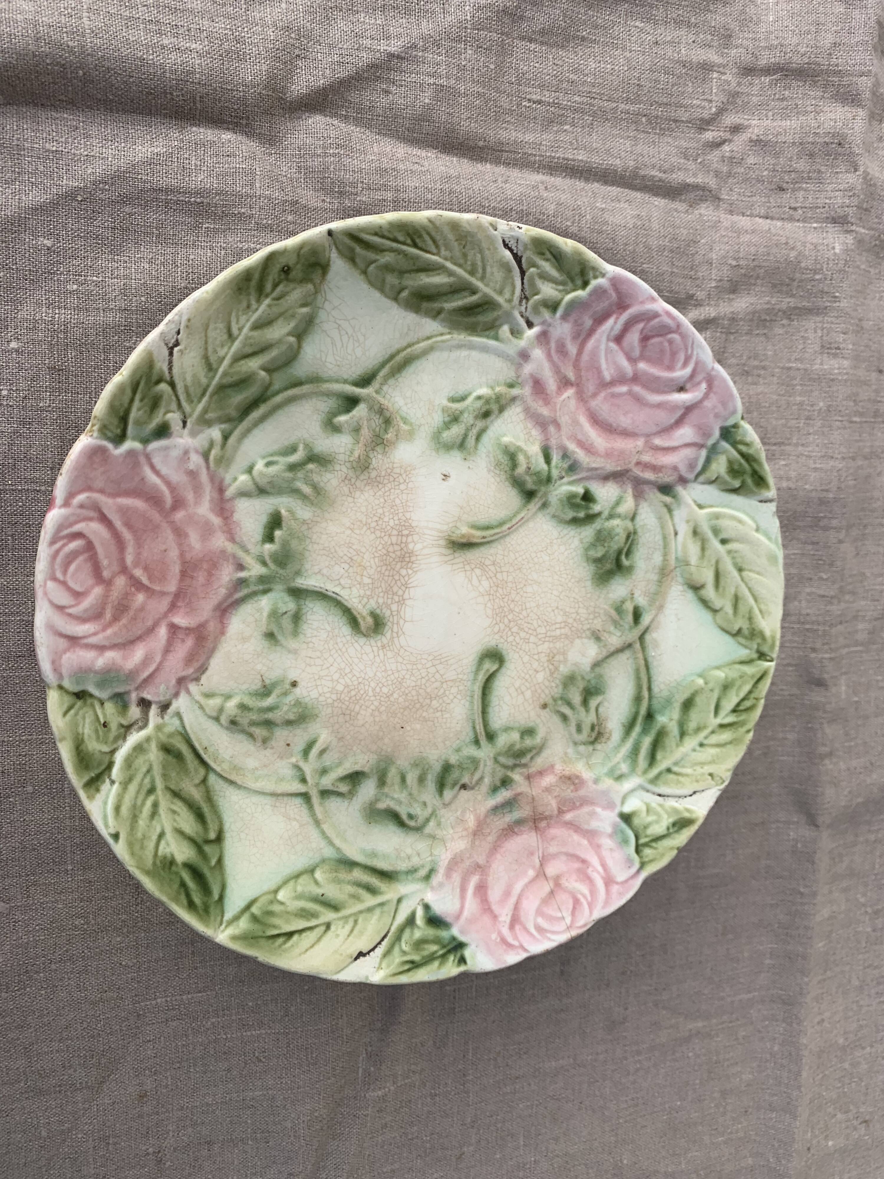 Compotier in slip pattern with art deco roses