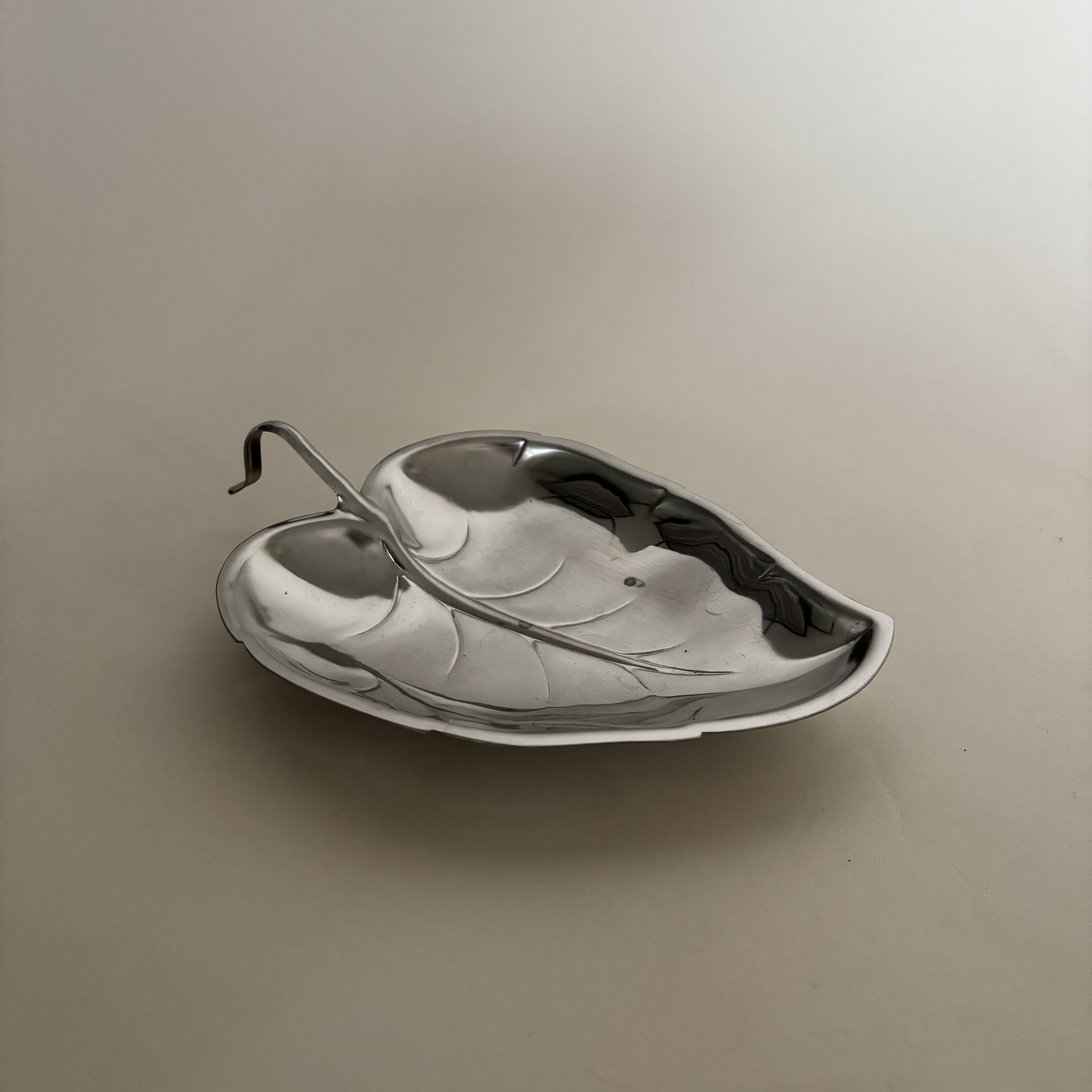Vintage stainless steel leaf bowl