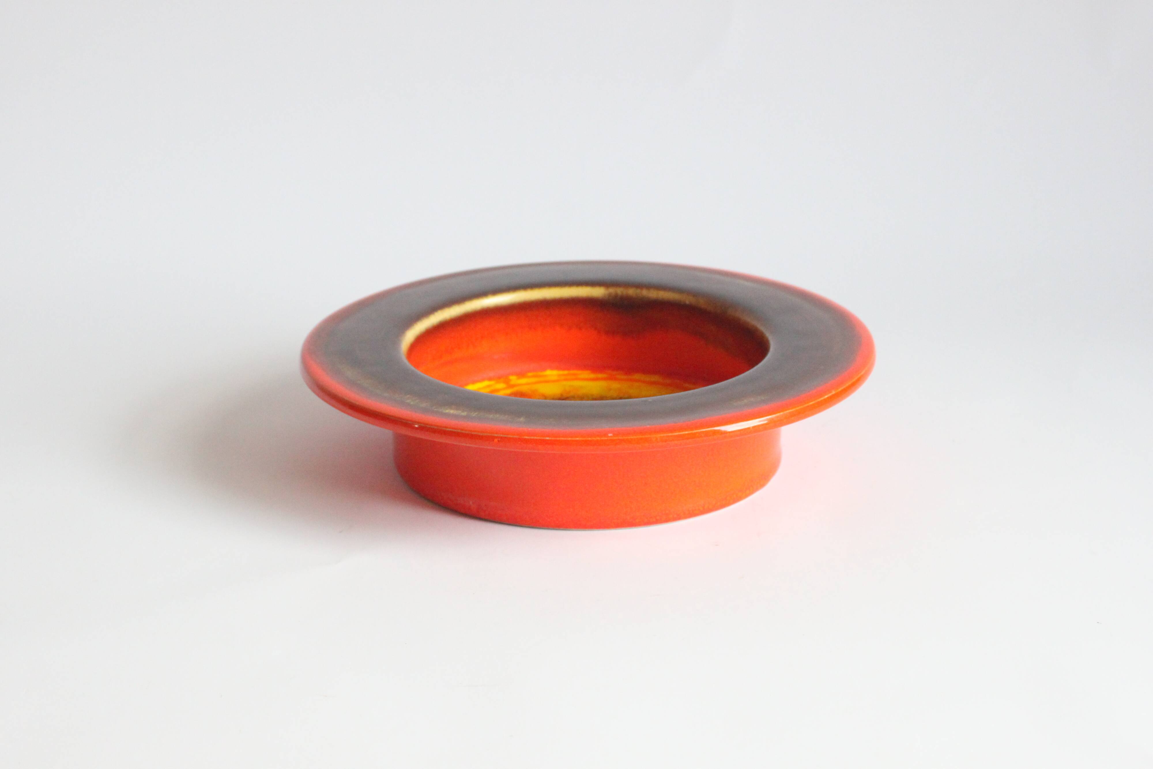 Hutschenreuther trinket bowl or vide-poche, 1970s.